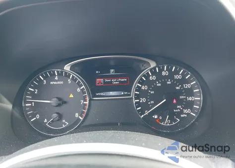 2018 Nissan Pathfinder Sv z USA, uszkodzony, nr VIN 5N1DR2MN6JC637351